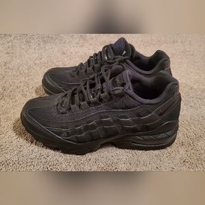 Nike Air Max 95 Size Youth 4.5 or Women's 6